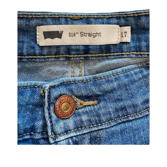 Levi’s Cut Off Denim Frayed Edges Jean Shorts - Size 16 - Picture 3 of 7